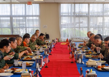 Keen Sword 25: Japan Self-Defense Force Leadership Visits MCAS Iwakuni