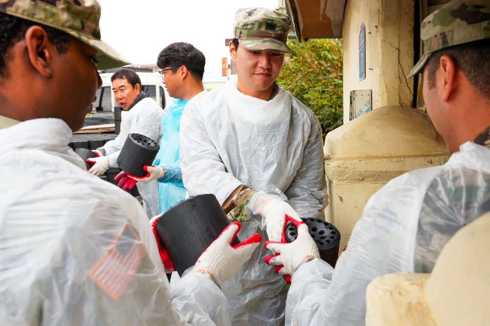 Soldiers Volunteering in Local Community