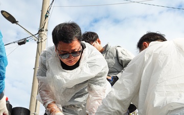 Soldiers Volunteering in Local Community