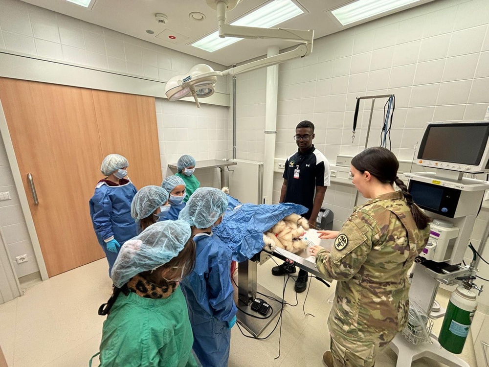 Veterinary Treatment Facility hosts Girl Scout Troop