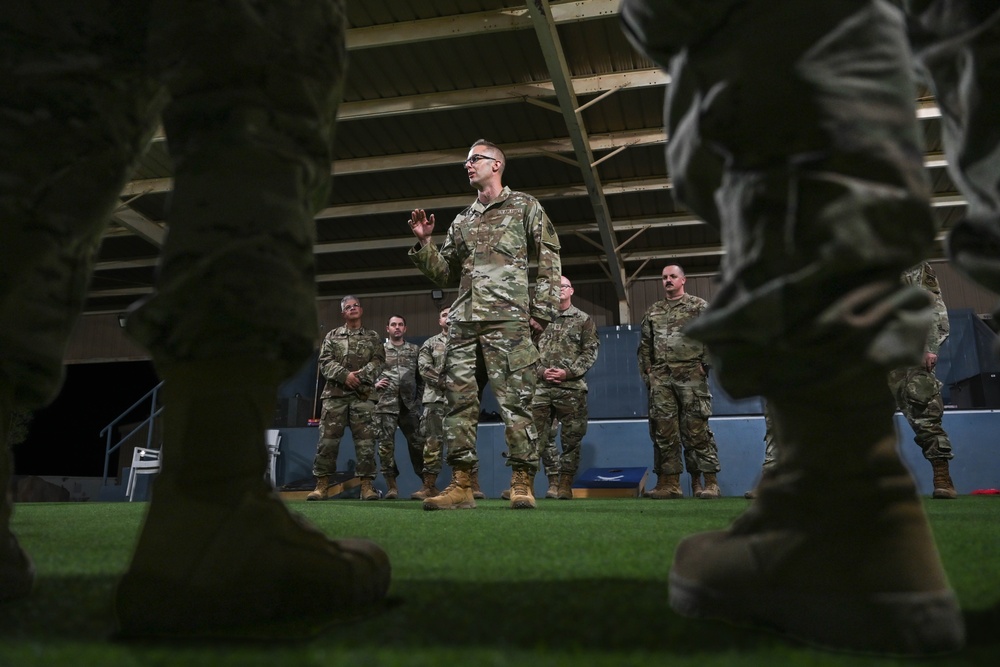 AFCENT command chief visits with 386 AEW Airmen