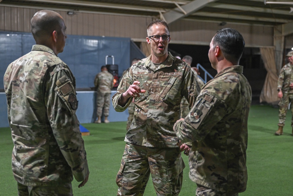 AFCENT command chief visits with 386 AEW Airmen