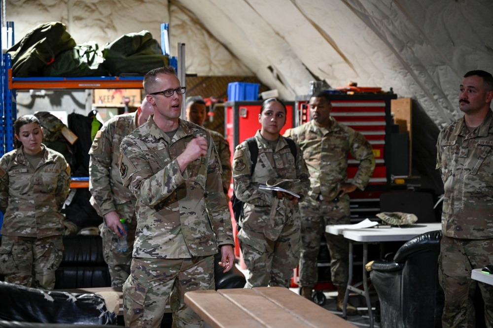 AFCENT command chief visits with 386 AEW Airmen