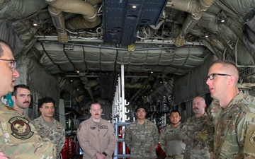 AFCENT command chief visits with 386 AEW Airmen