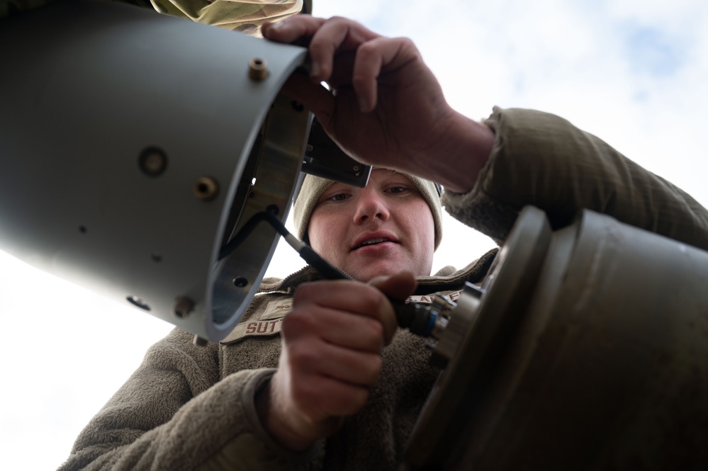 20th Expeditionary Bomb Squadron Build Munitions