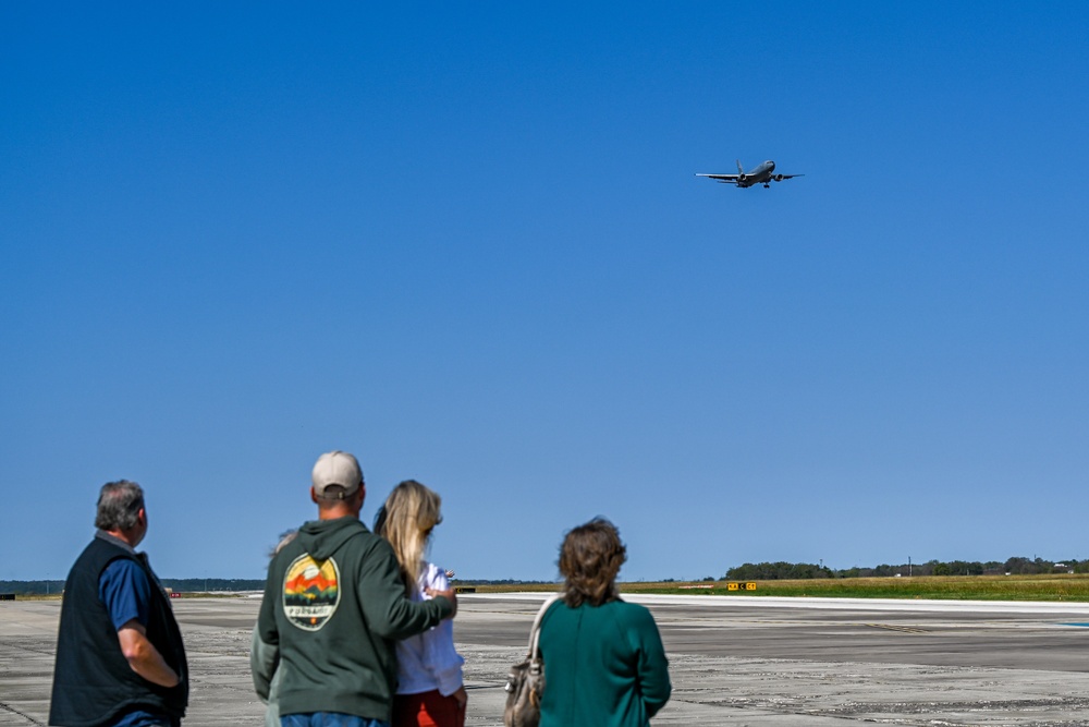 A New Era in Airshows: 56 ARS introduces KC-46 demo team