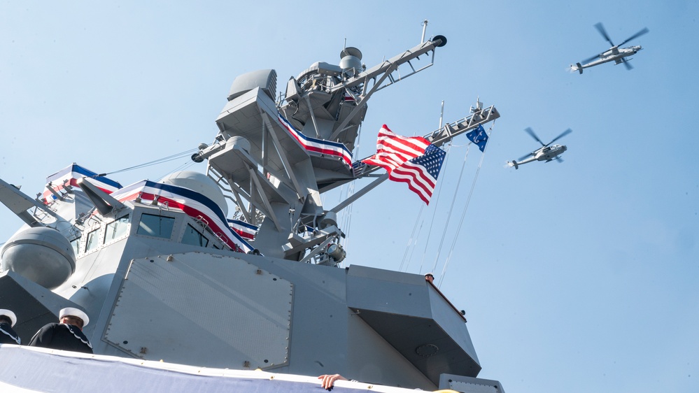 USS John Basilone (DDG 122) is commissioned in New York City