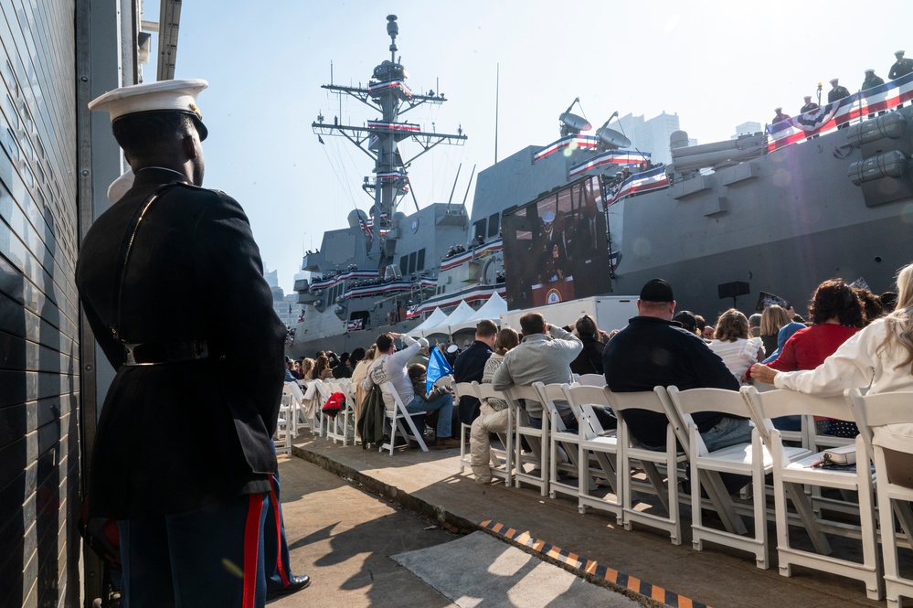 USS John Basilone (DDG 122) is commissioned in New York City