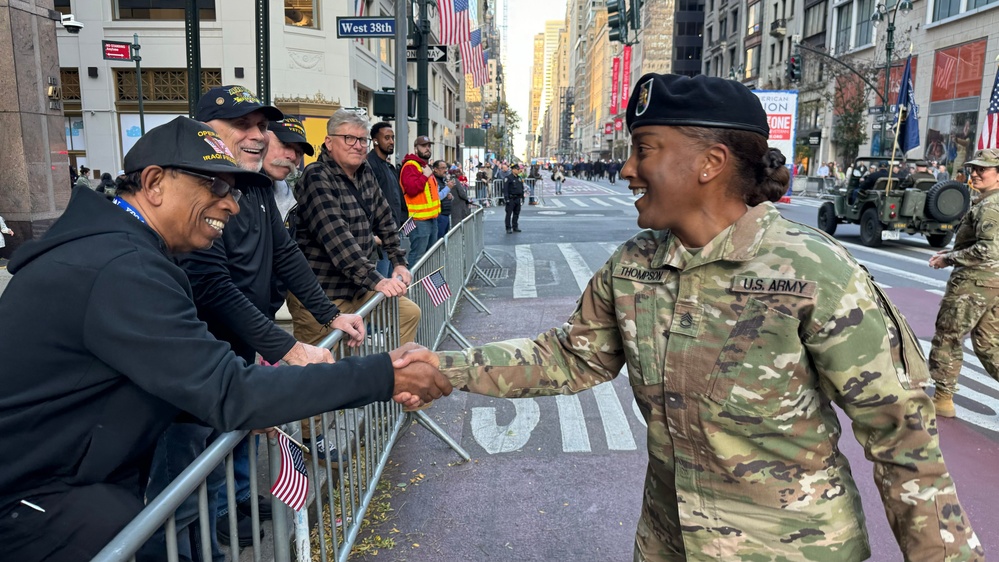 US Army Reserve Soldiers Connect with Community