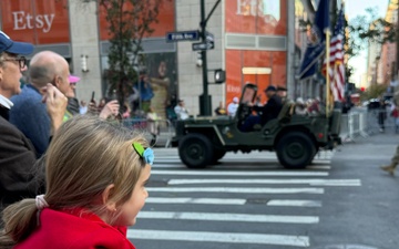 353rd CACOM marches in NYC Veterans Day Parade