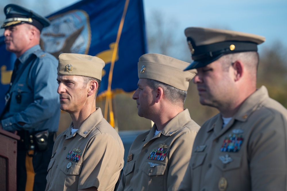 Sailors with USS John Basilone (DDG 122) visit USS New Jersey