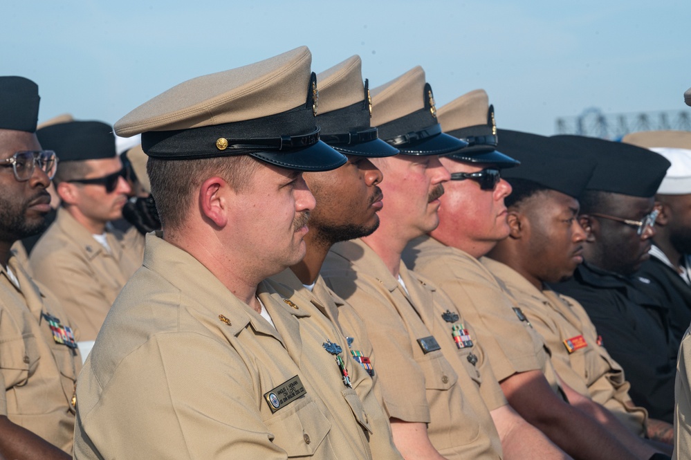 Sailors with USS John Basilone (DDG 122) visit USS New Jersey