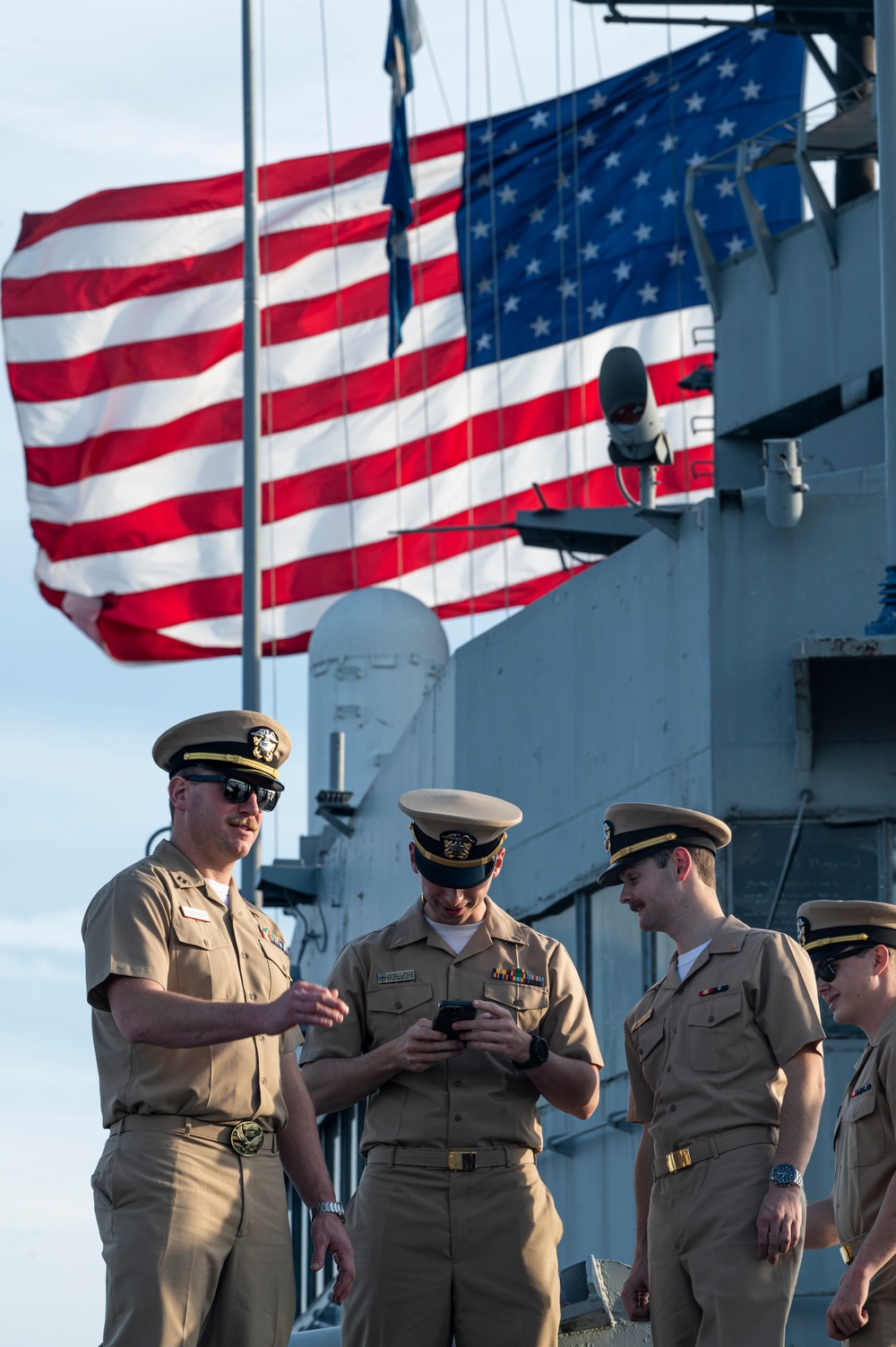 Sailors with USS John Basilone (DDG 122) visit USS New Jersey