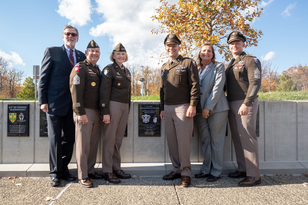 AMLC leaders pose with Surgeon General