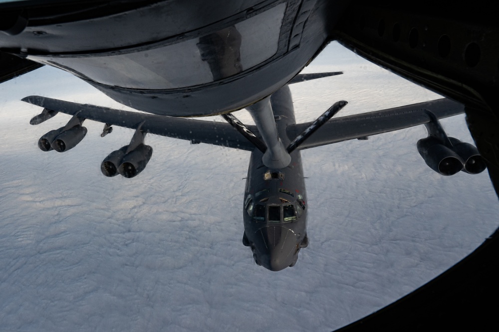 100th ARW refuels 2nd BW B-52 during BTF