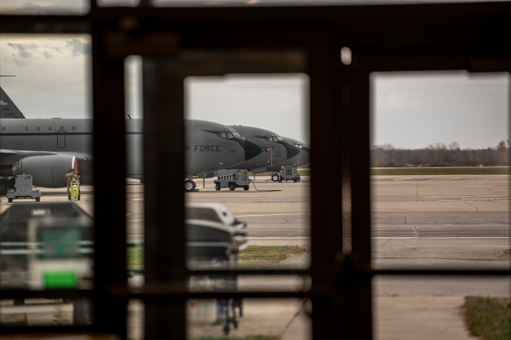 Author visits Rickenbacker Air National Guard Base