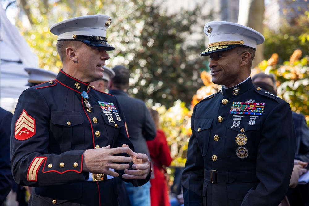 II MEF Commanding General Participates in Wreath Hanging Ceremony