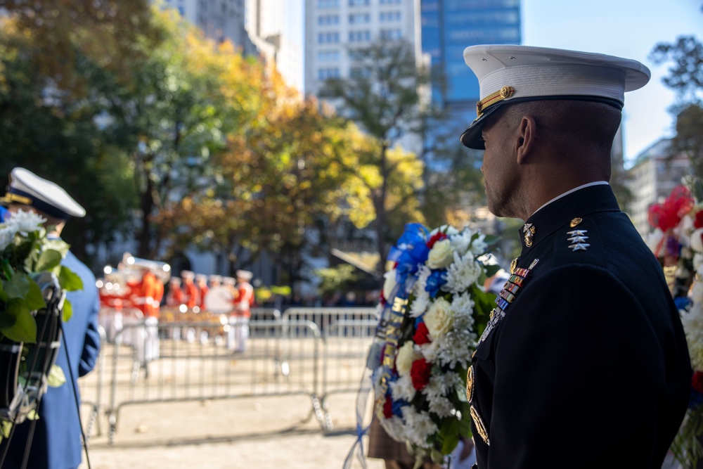 II MEF Commanding General Participates in Wreath Hanging Ceremony