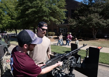 Special Boat Team 22 visits Mississippi State University