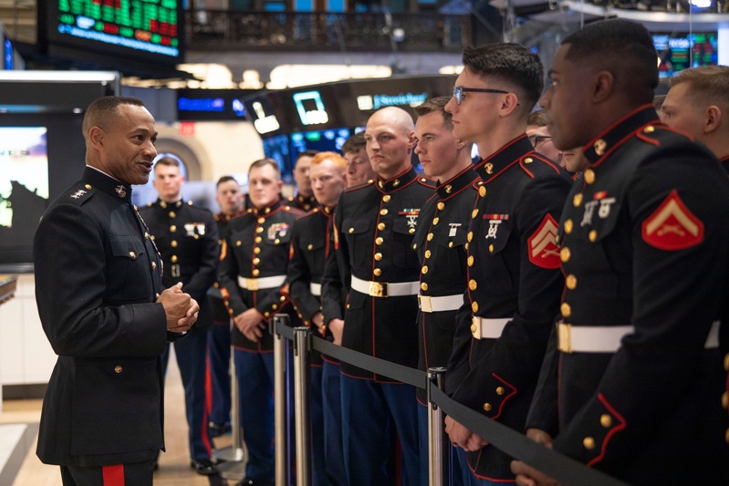 II MEF Commanding General Visits New York Stock Exchange