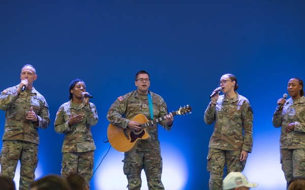 Hoosier Guardsmen provide entertainment for Veterans Day breakfast hosted by Indianapolis Colts