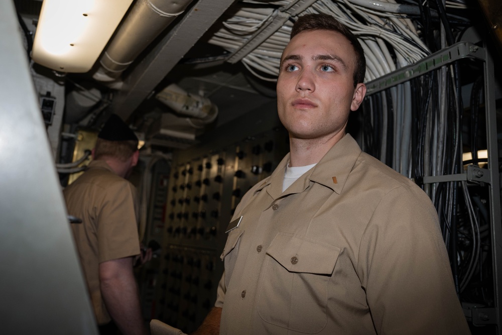 Sailors with USS Basilone DDG 122 Tour USS New Jersey