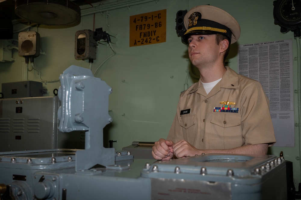 Sailors with USS Basilone DDG 122 Tour USS New Jersey