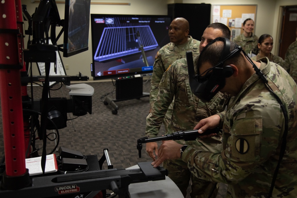 CSM Raymond S. Harris visits CASCOM