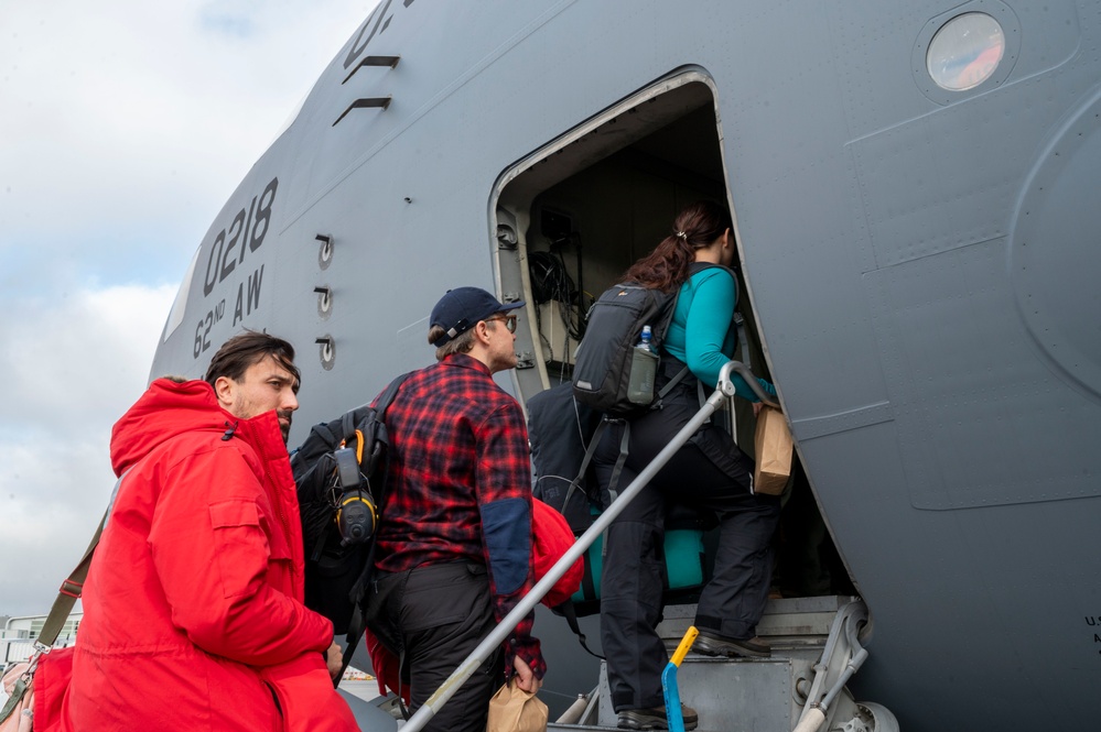 Antarctic Airlift: Christchurch gateway to Antarctica