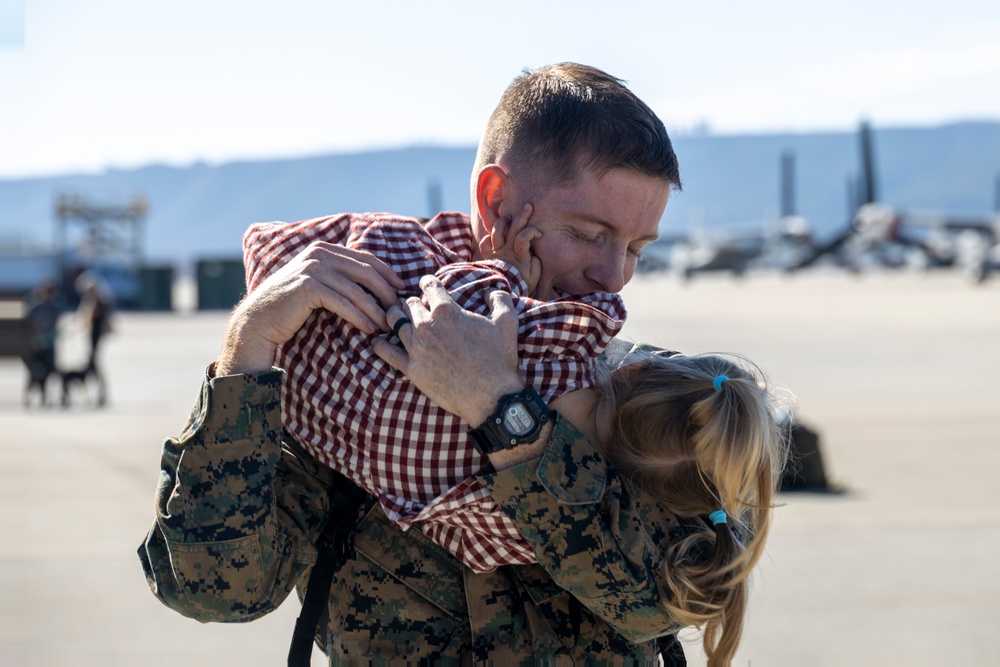 Welcome Home, Marines of HMLA-367