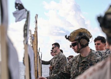 24th MEU (SOC) Conducts Small Arms Qualifications Aboard the USS Oak Hill (LSD 51)