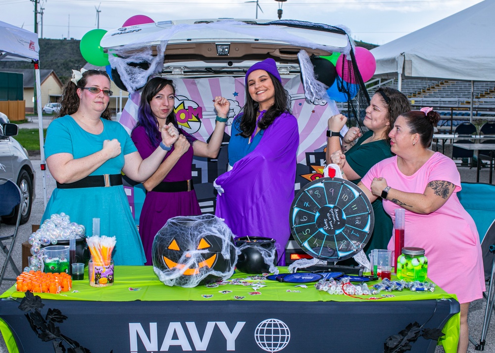 NSGB MWR Hosts Truck-or-Treat