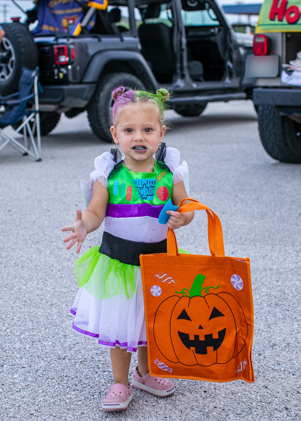 NSGB MWR Hosts Truck-or-Treat