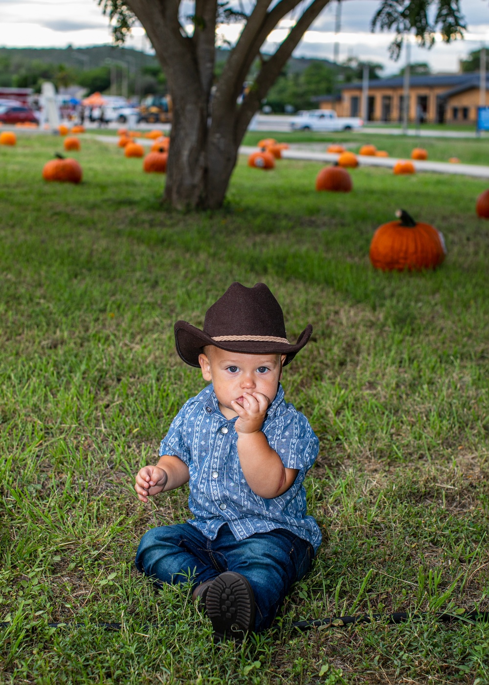 NSGB MWR Hosts Truck-or-Treat