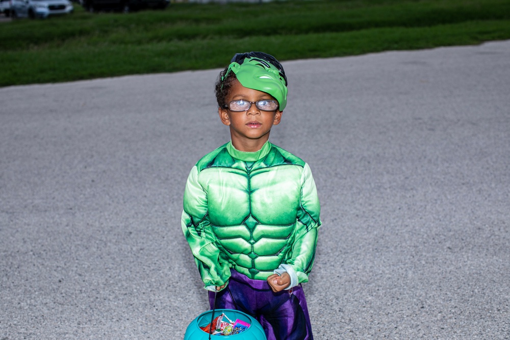 NSGB MWR Hosts Truck-or-Treat