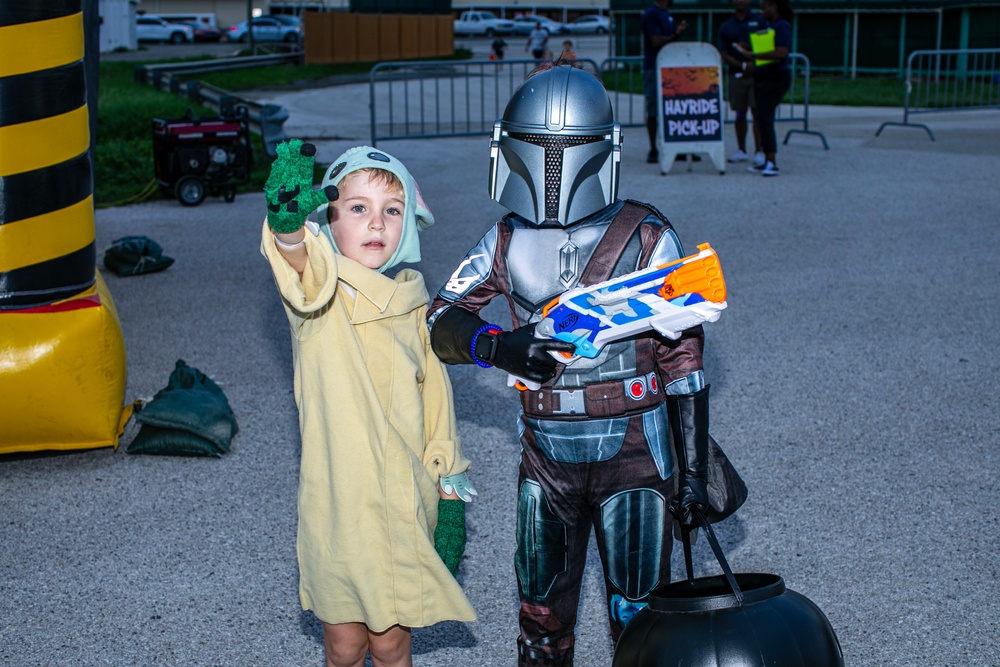 NSGB MWR Hosts Truck-or-Treat