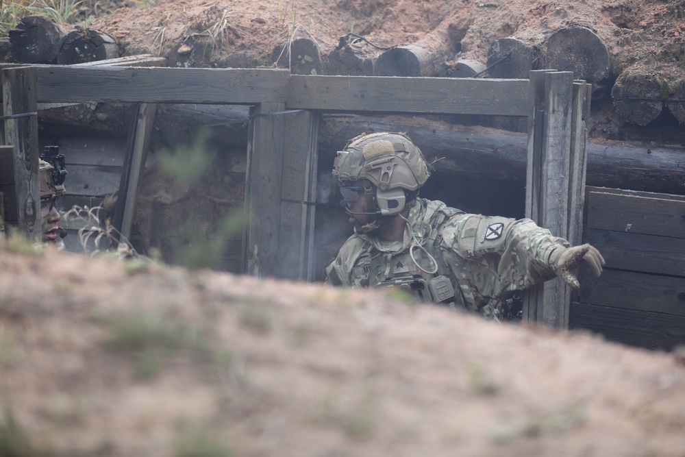 Estonian division commander observes 10th Mtn. Div. live fire exercise