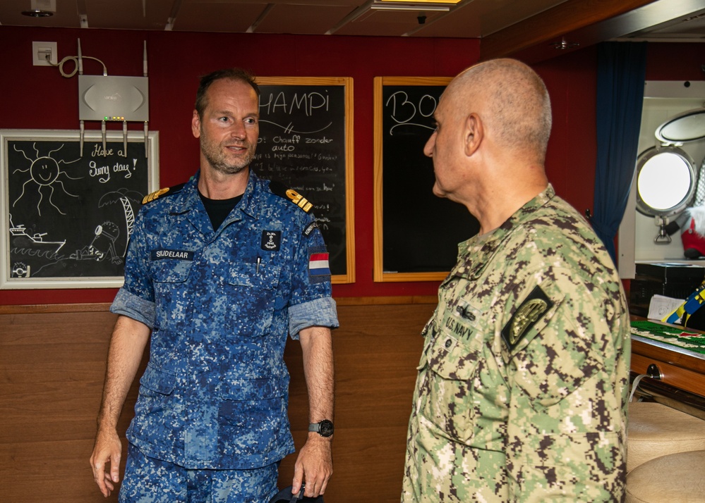 NSGB Sailors Tour Dutch Ship