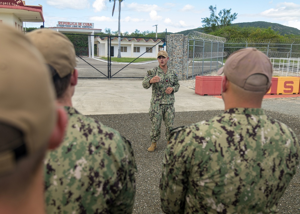 GM1 Mota Reenlists at NE Gate