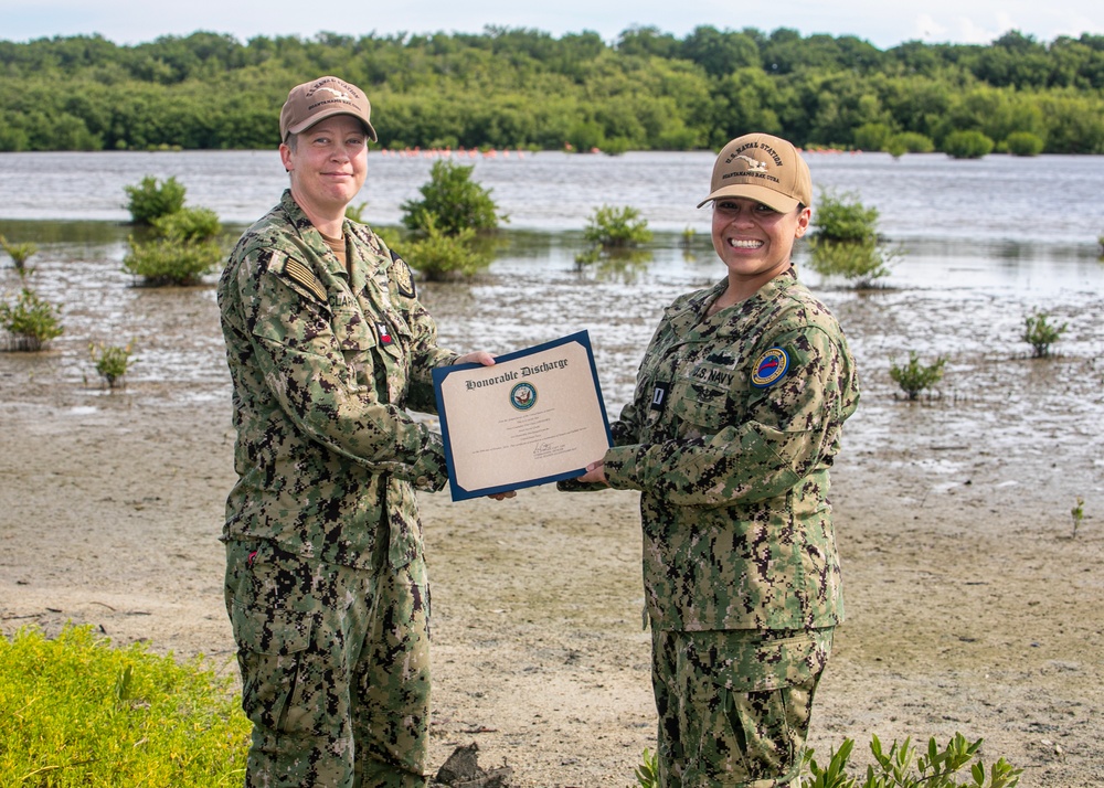 NC1 Clarke Reenlists at Flamingo Cay