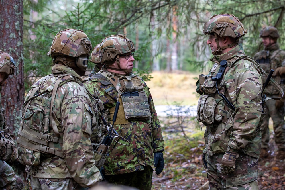 Estonian division commander observes 10th Mtn. Div. live fire exercise