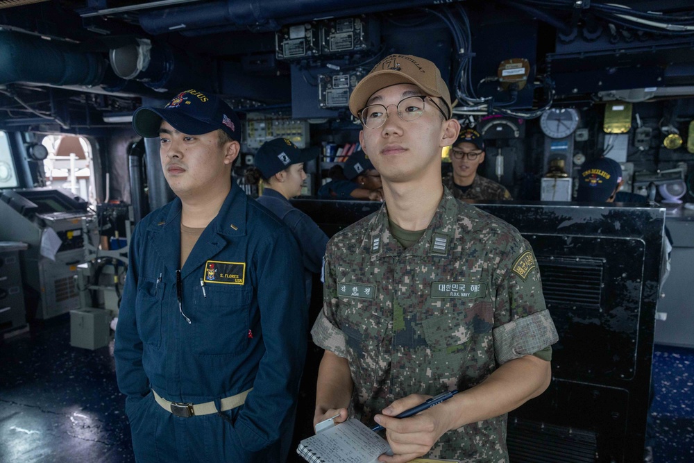 Korea Navy midshipmen conning training