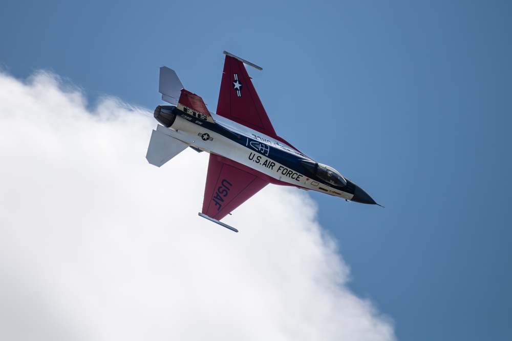 The F-16 Viper Demonstration Team performs at the 2024 Stuart Airshow