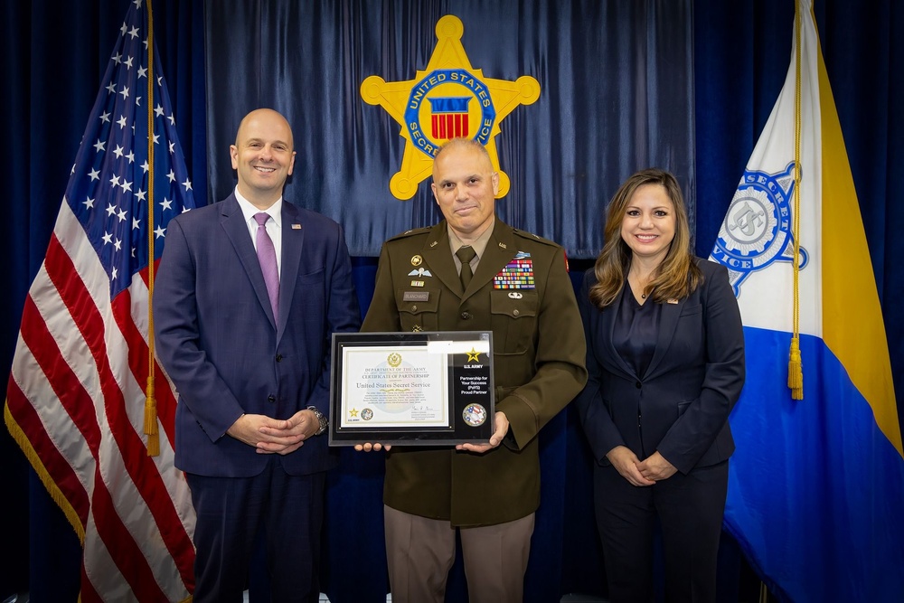 DC Army National Guard and U.S. Secret Service PaYS signing Ceremony