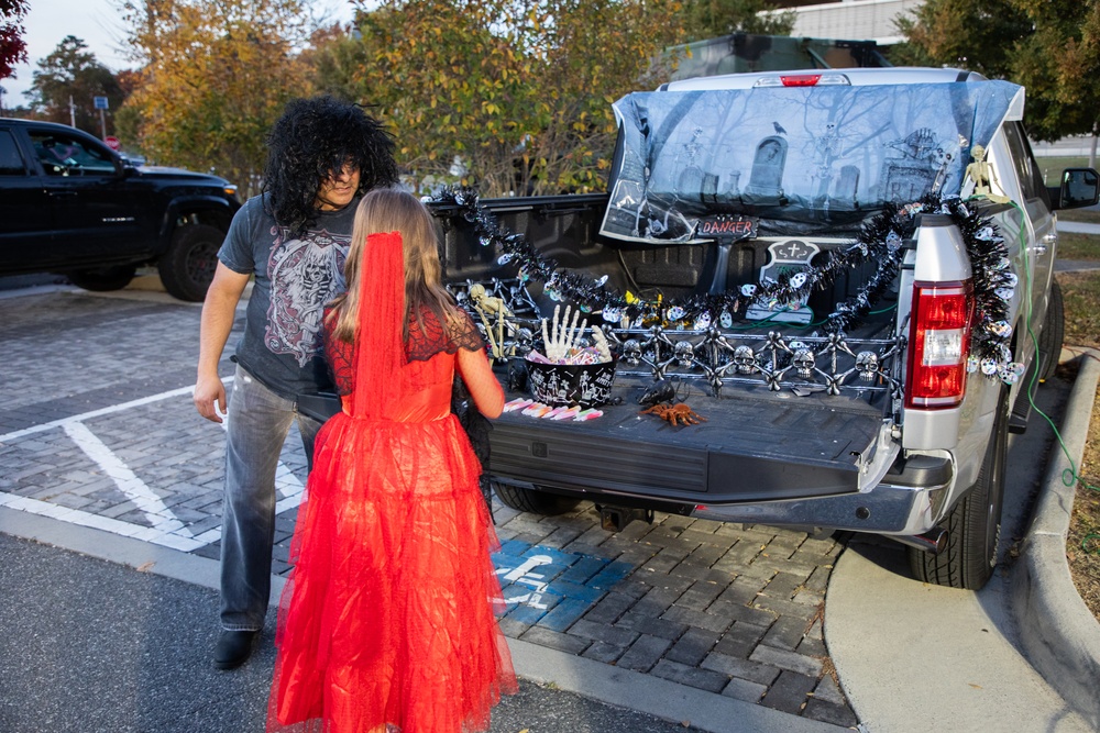 INSCOM Trunk or Treat