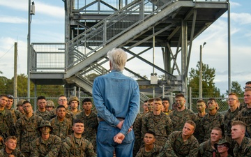 Matthew Modine Visits Infantry Training Battalion