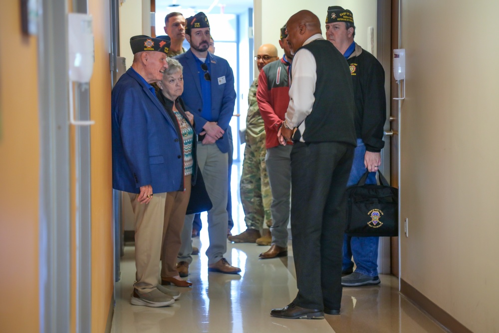 VFW Chief Visits BACH