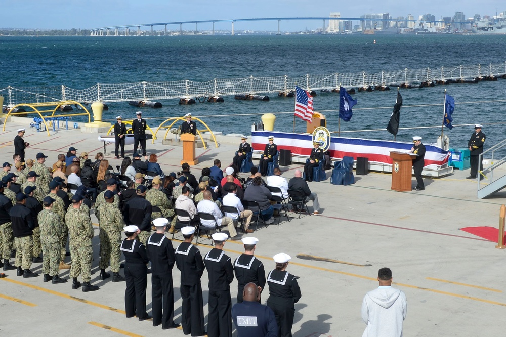 USS Charleston (LCS 18) Conducts Change of Command Ceremony