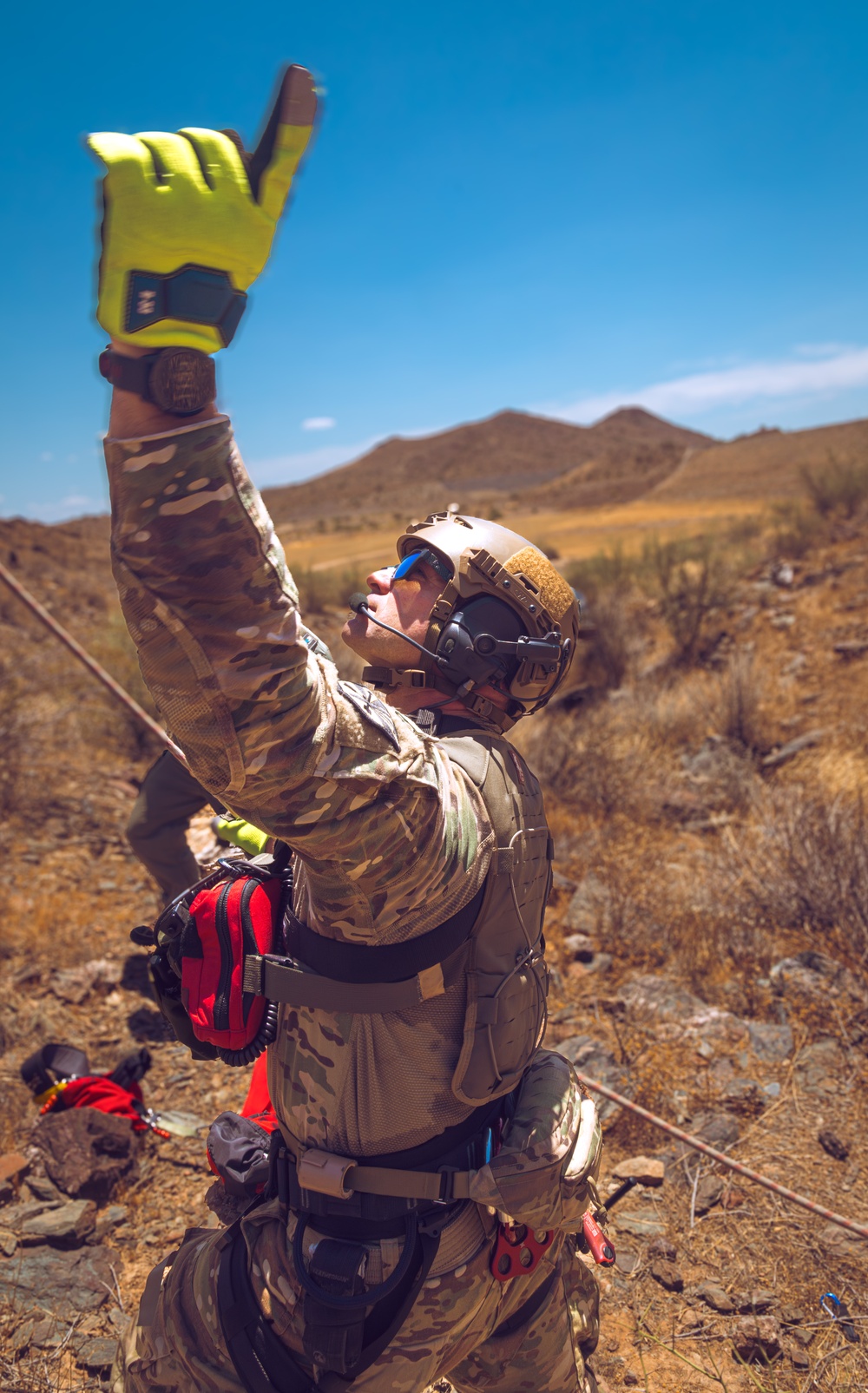 Arizona National Guard Soldiers Conduct Hoist Operations Training with MCSO