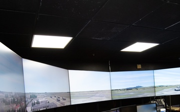 Navigating the skies with Travis air traffic controllers